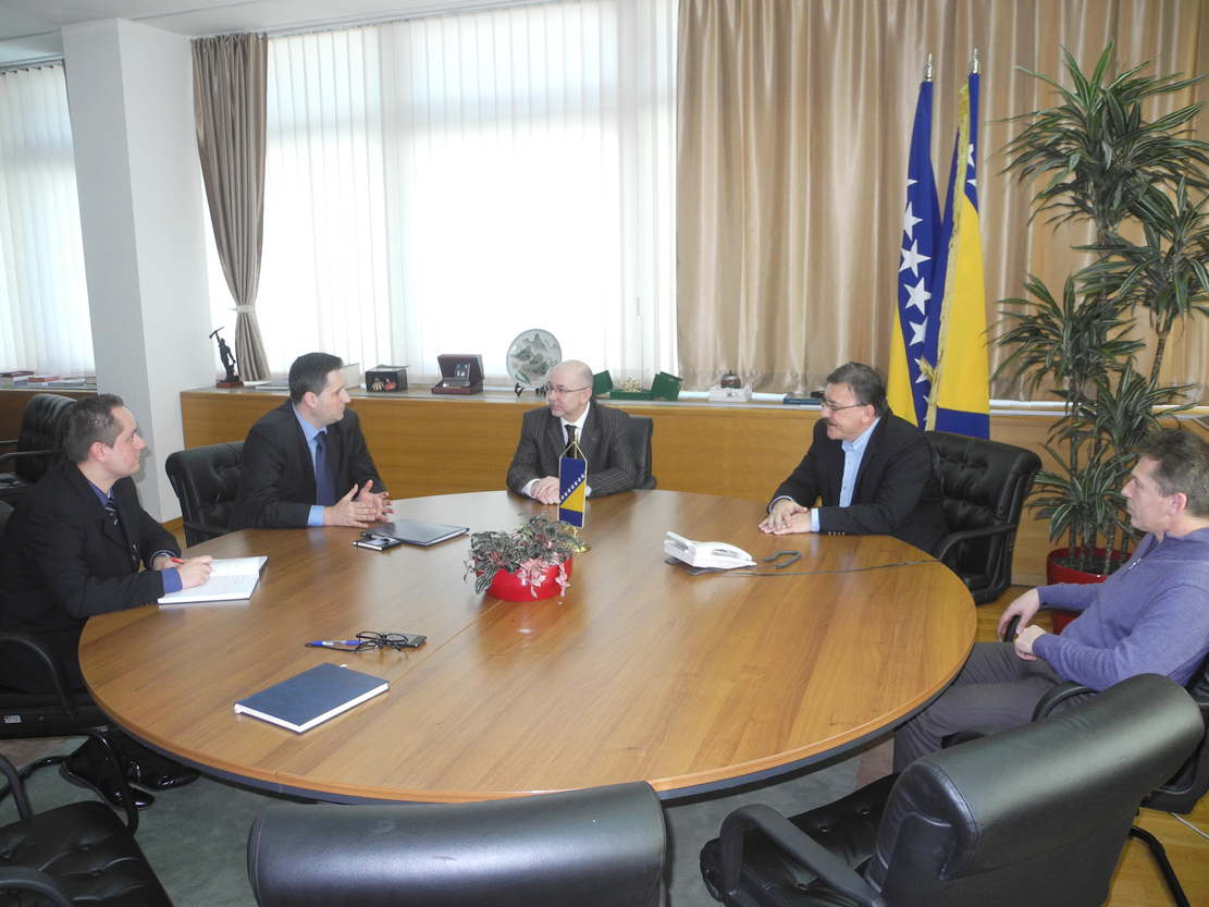 Zamjenik predsjedavajućeg Predstavničkog doma dr. Denis Bećirović primio predstavnike Foruma parlamentaraca